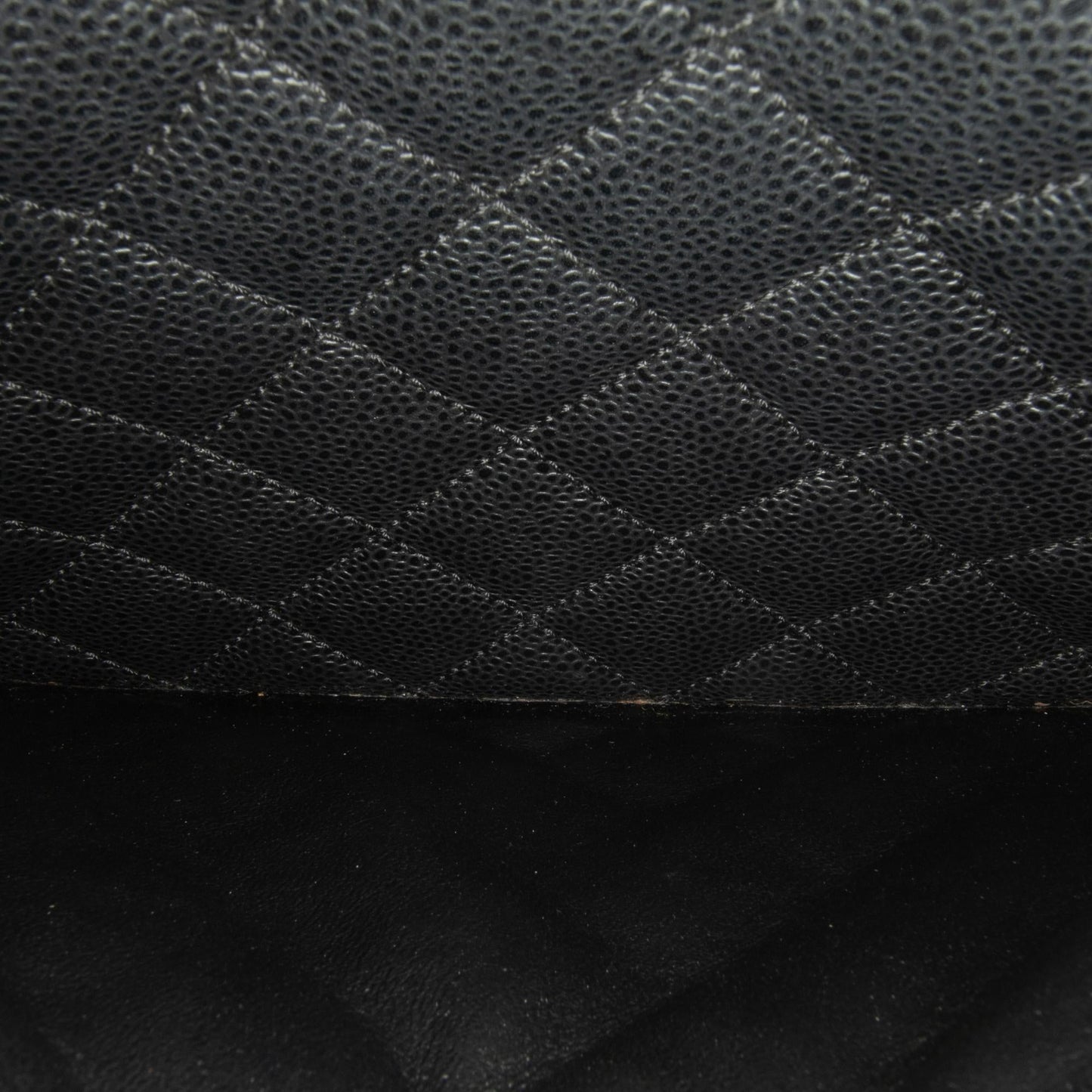Chanel Caviar Grand Shopping Tote (SHG-U2pz2F)