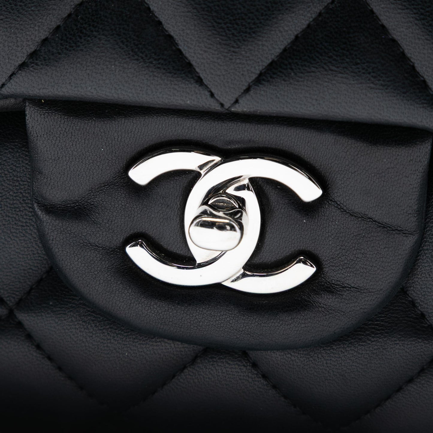 Chanel Jumbo Classic Lambskin Double Flap