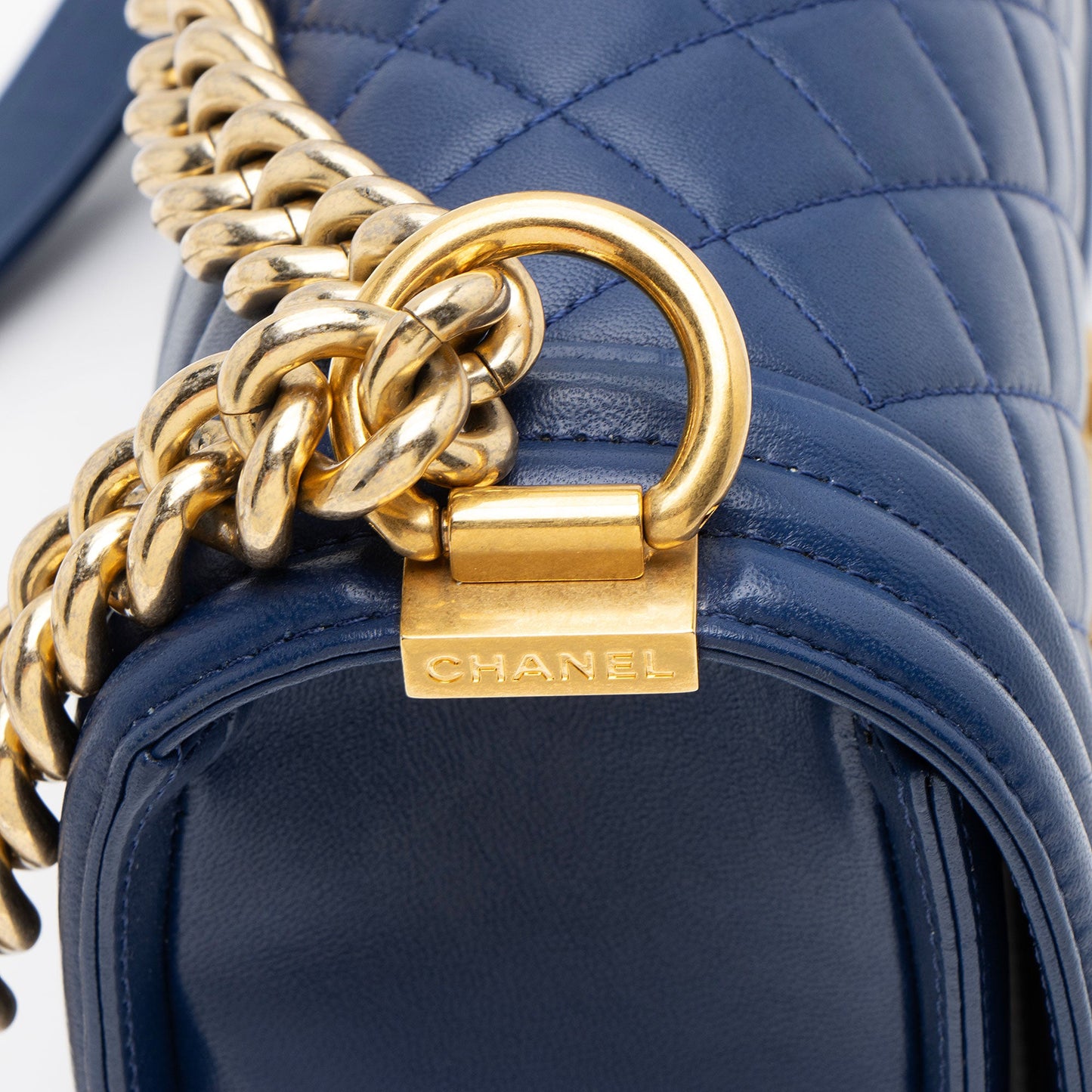 Chanel Lambskin Old Medium Boy Bag (SHF-lx1VjZ)