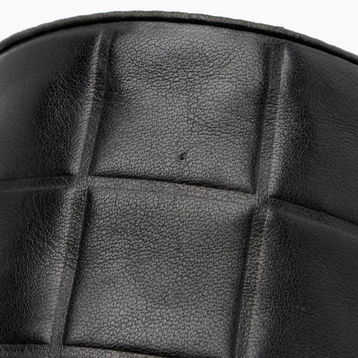 Chanel Vintage Lambskin CC Chocolate Bar Cosmetic Pouch (SHF-Yt3PcN)