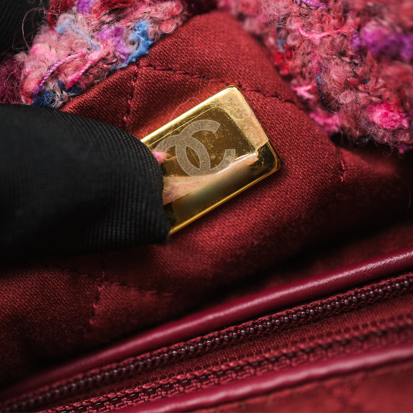 Chanel 22 Medium Tweed Pink Aged Gold Hardware