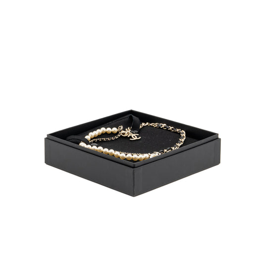 Chanel CC Mini Bag Pendant Necklace Pearl/Leather Light Gold Tone