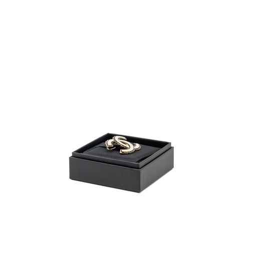 Chanel CC logo brooch grey / black