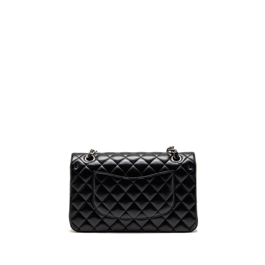 Chanel Medium Classic Double Flap Bag lambskin Black SHW