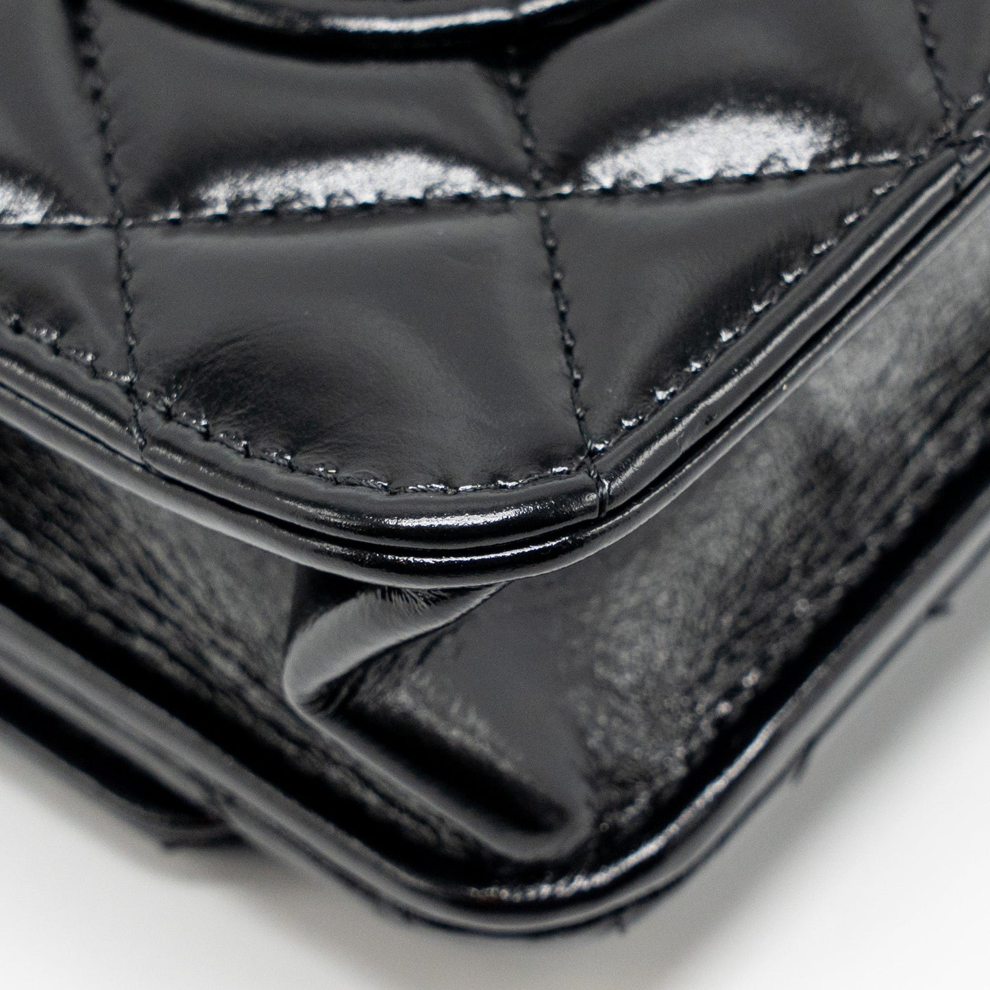 Chanel 24A Detailed Chain Wallet on Chain Shiny Calfskin Black GHW (Microchip)