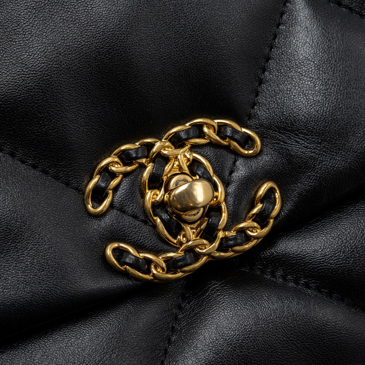 Chanel small 19 bag lambskin black multicolor hardware (microchip)
