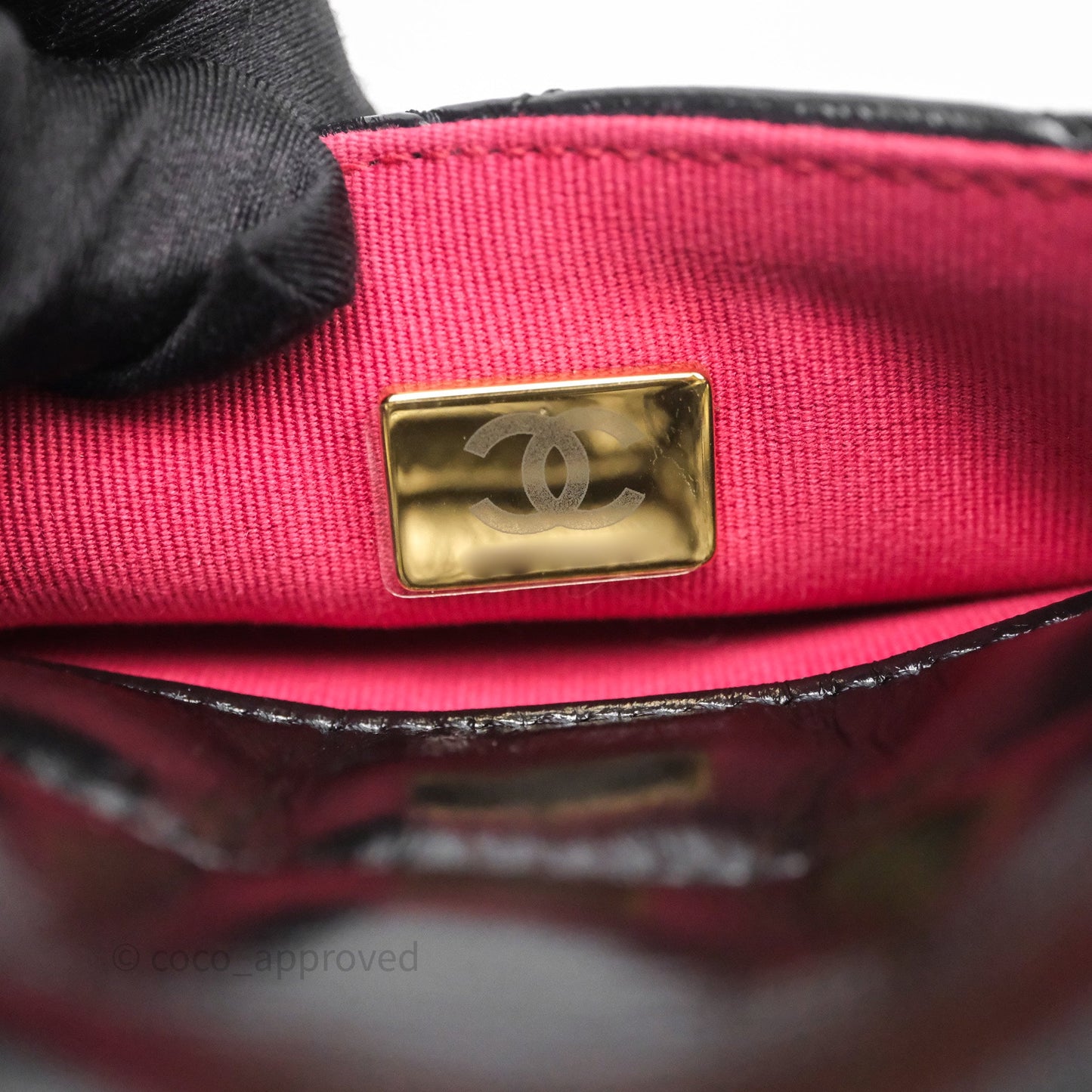 Chanel Small Wavy CC Hobo Black Shiny Crumpled Calfskin Aged Gold Hardware 23C