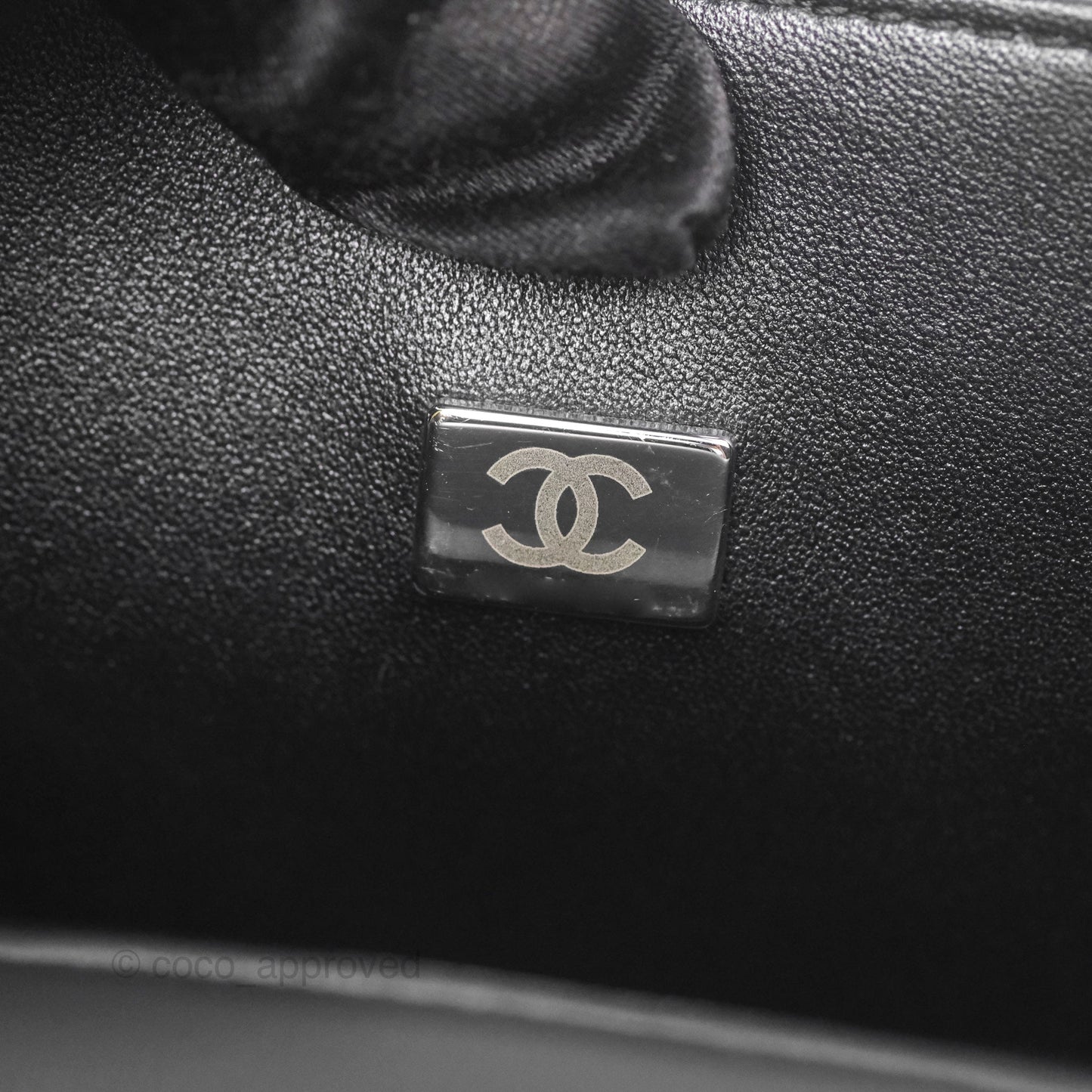 Chanel Medium Boy Quilted Black Calfskin Ruthenium Hardware