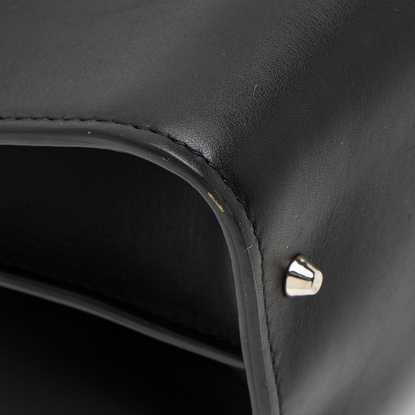 Gucci Grained Calfskin Interlocking G Medium Shoulder Bag