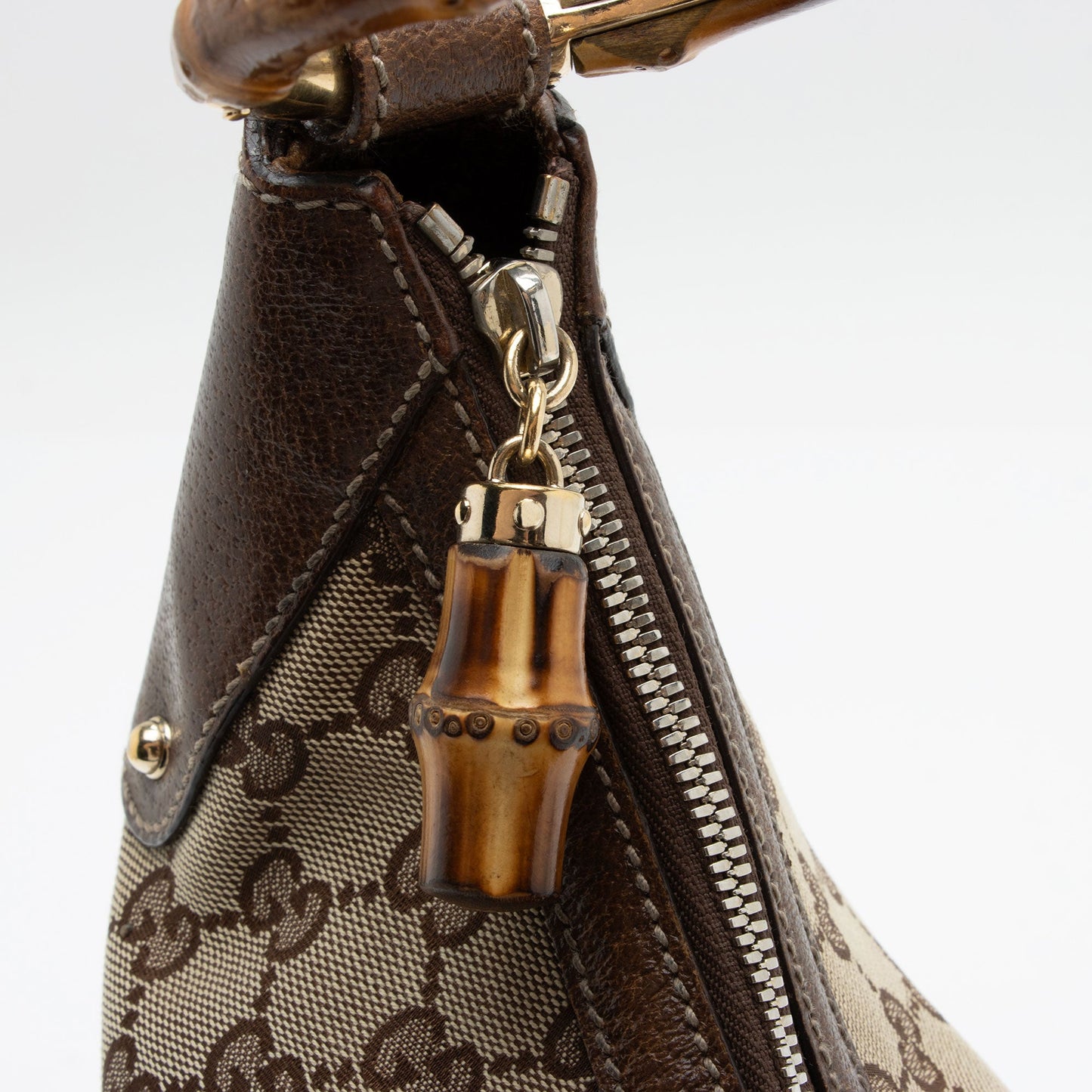 Gucci GG Canvas Bamboo Half Moon Medium Hobo (SHF-6eqEZt)