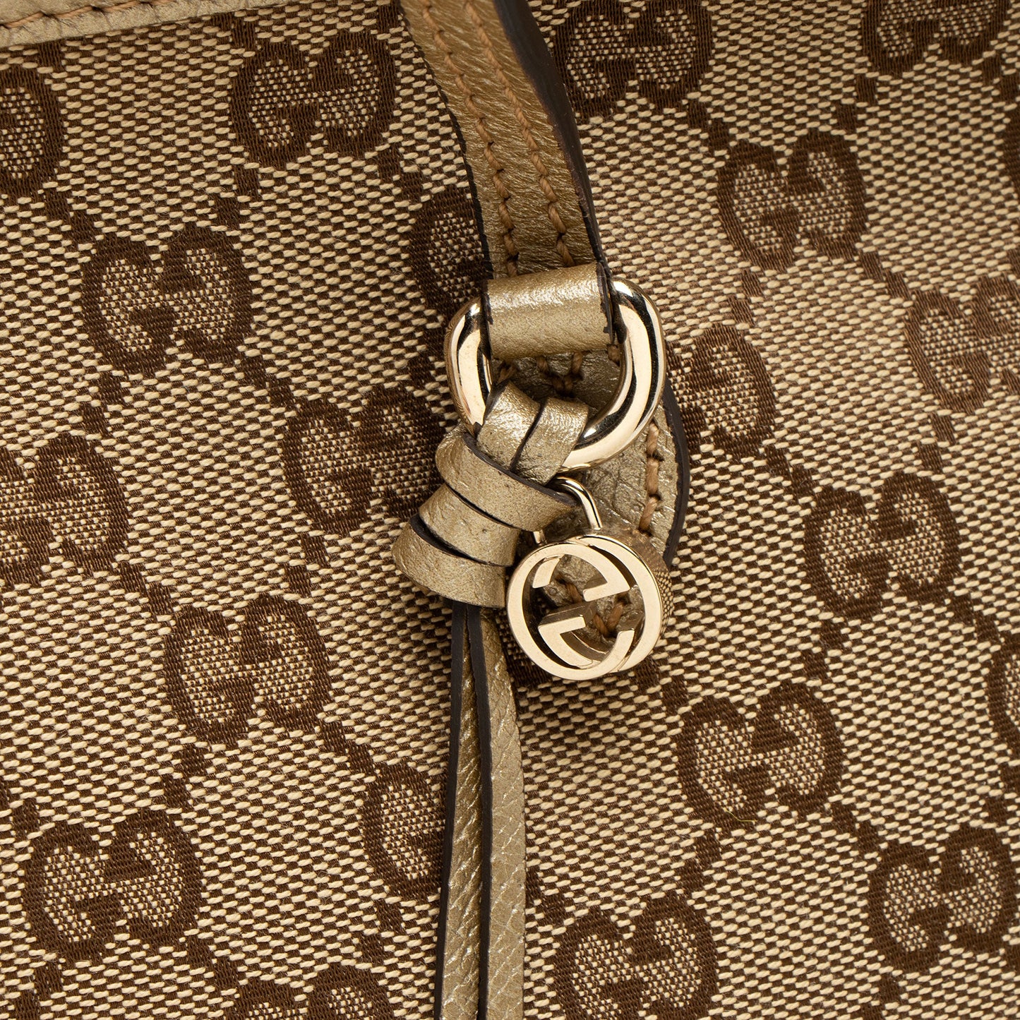Gucci GG Canvas Bree Medium Tote
