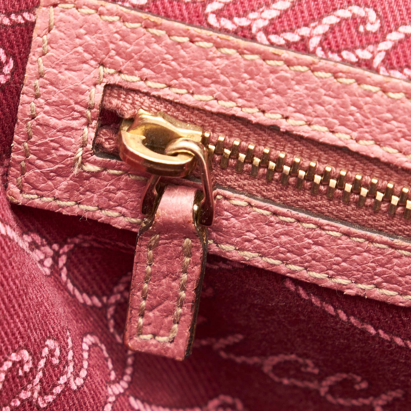 Gucci GG Canvas Charmy Shoulder Bag (SHG-25945)