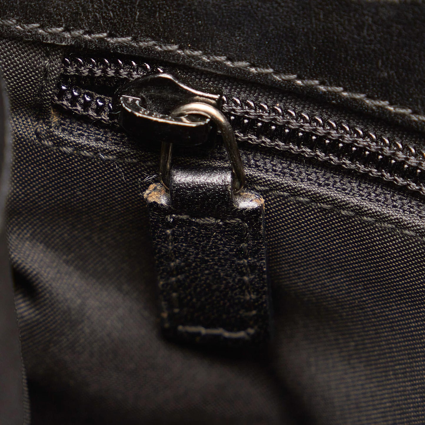Gucci GG Canvas Crossbody Bag (SHG-32582)