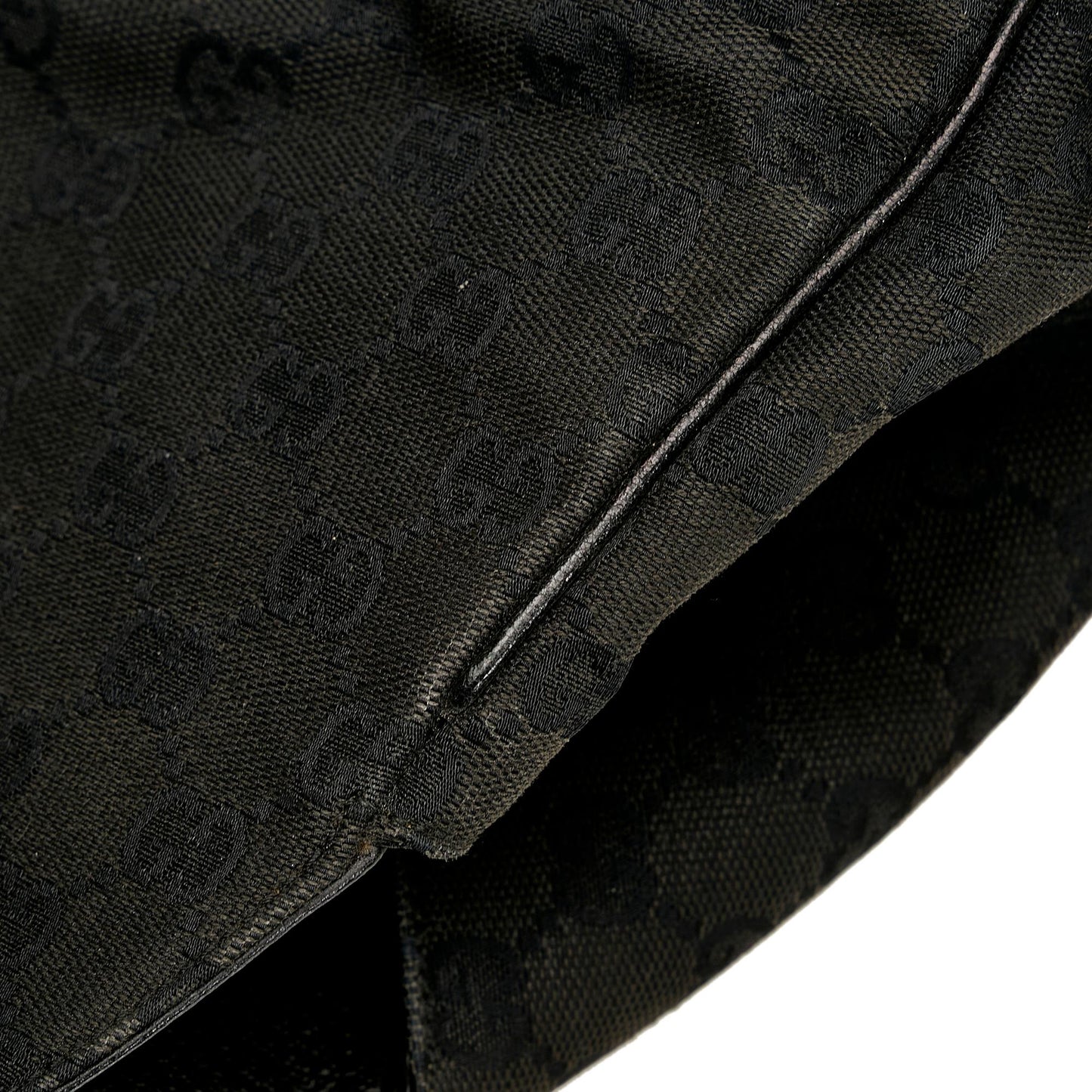 Gucci GG Canvas Nailhead Jackie (SHG-YZOZQj)