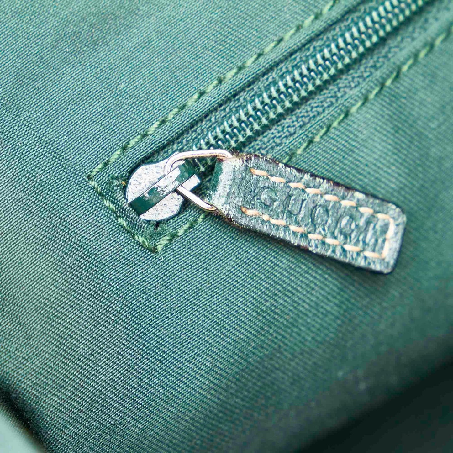 Gucci GG Canvas Pelham Shoulder Bag (SHG-22642)