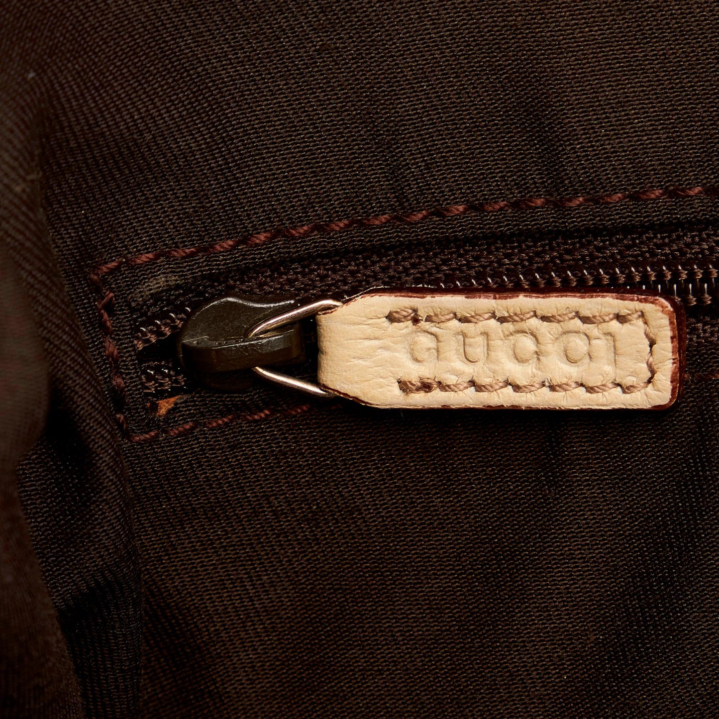 Gucci GG Canvas Pelham Shoulder Bag (SHG-34748)