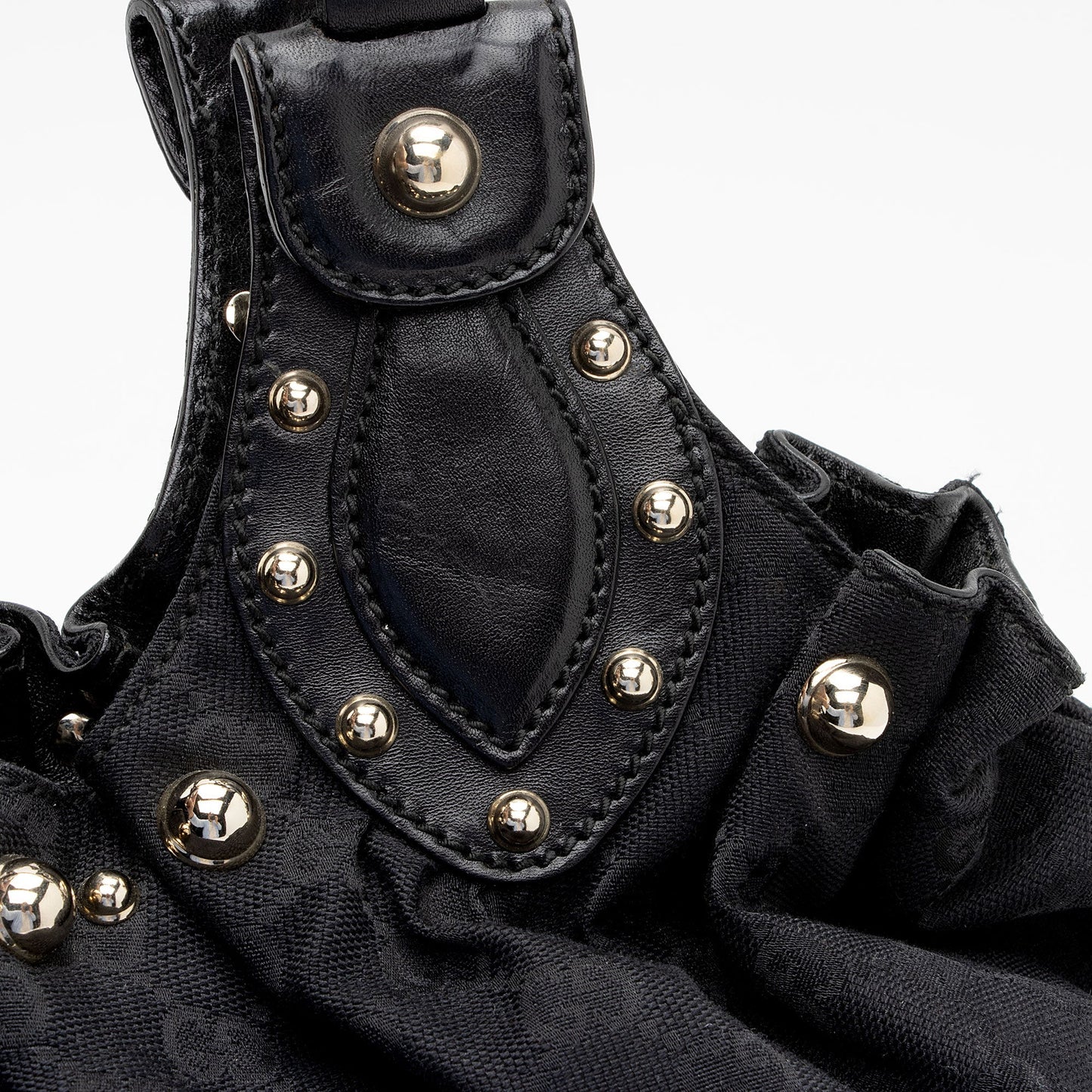 Gucci GG Canvas Studded Pelham Small Shoulder Bag (SHF-0I65Ea)