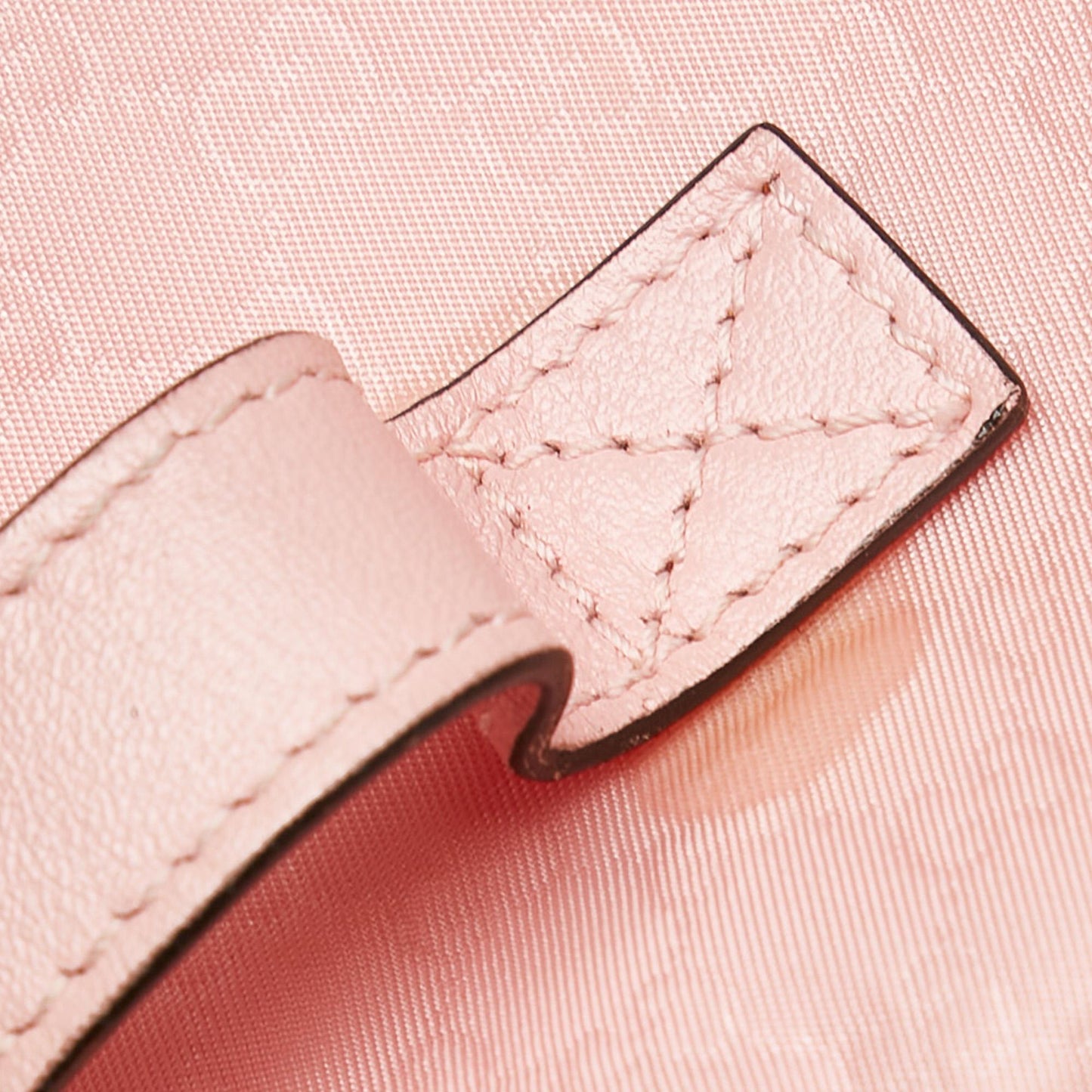 Gucci GG Nylon Vanity Bag (SHG-32431)