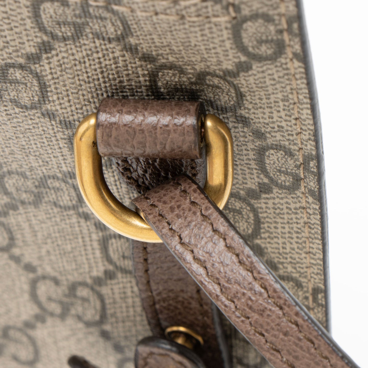 Gucci GG Supreme Pochette