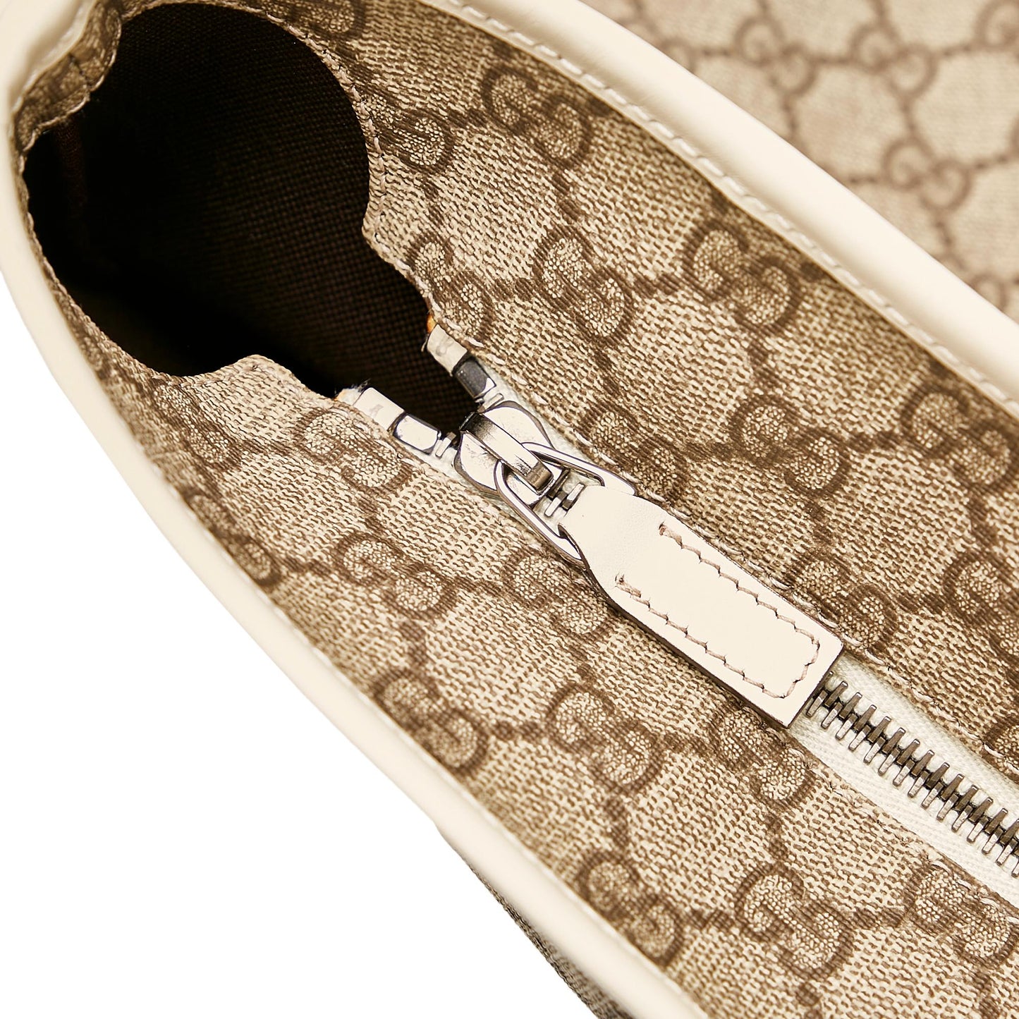 Gucci GG Supreme Tote Bag (SHG-32751)