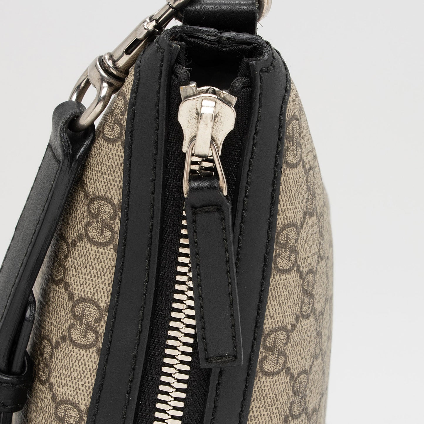 Gucci GG Supreme Web Flat Square Messenger (SHF-GbtPJA)