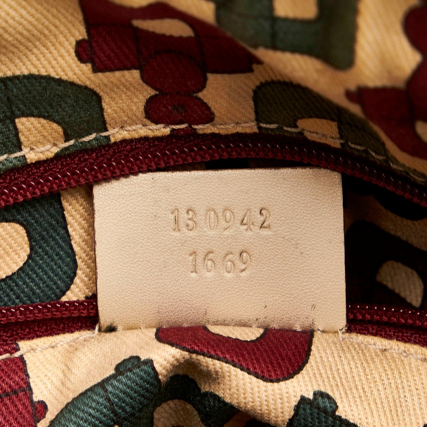 Gucci Guccissima Abbey Leather Boston Bag (SHG-33090)