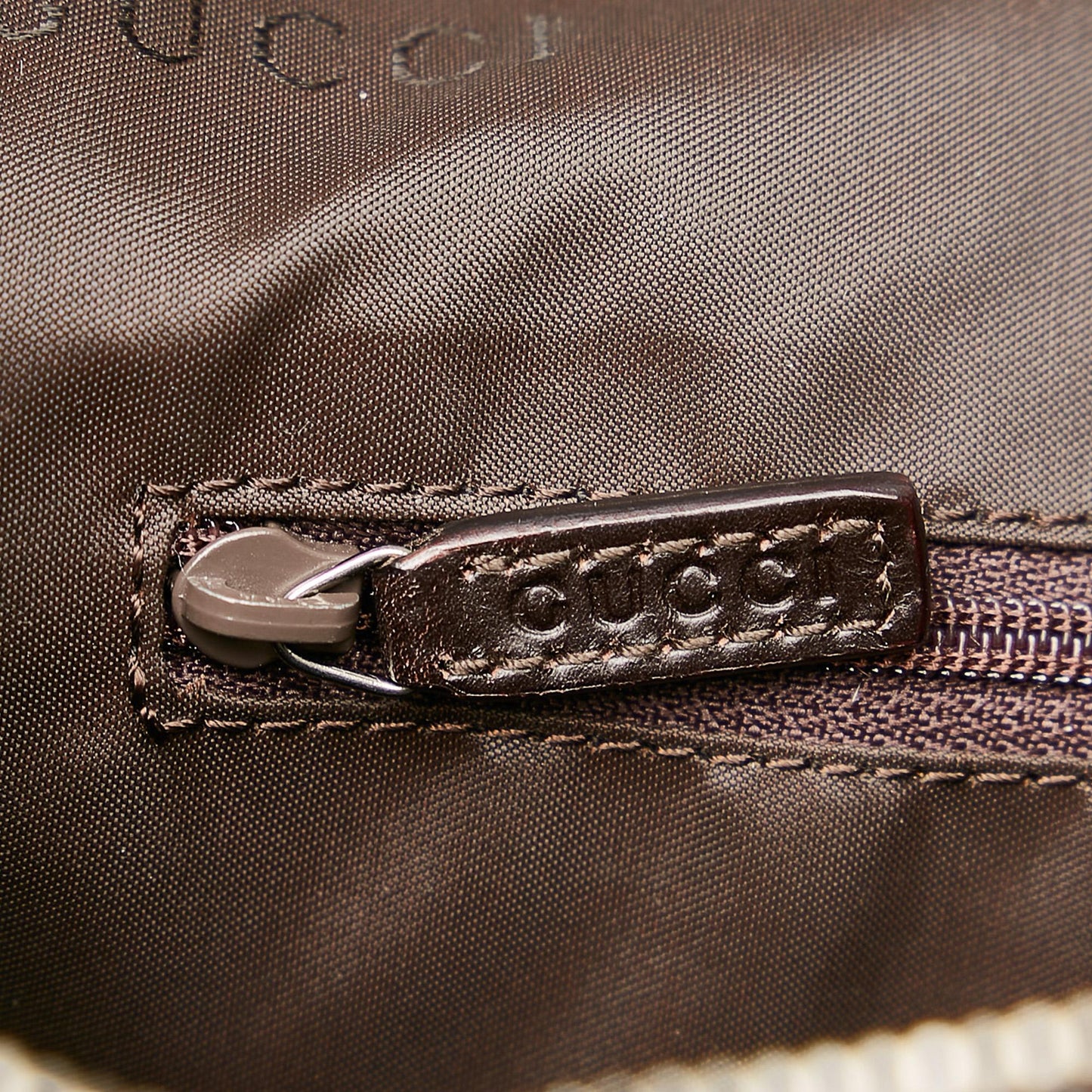 Gucci Leather Shoulder Bag (SHG-29853)
