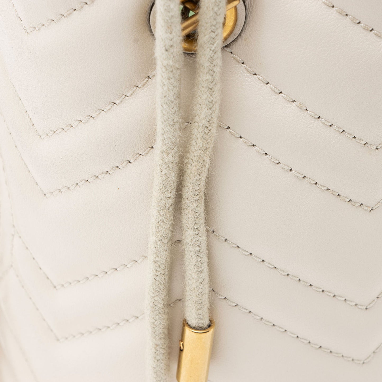 Gucci Matelasse Leather GG Marmont Small Bucket Bag
