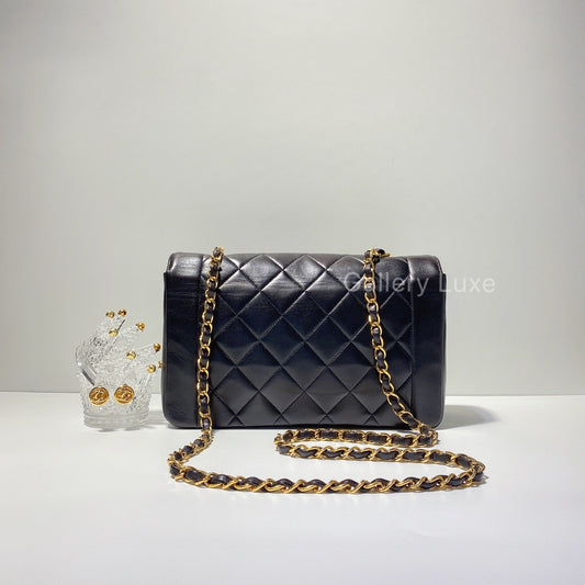 No.2559-Chanel Vintage Lambskin Diana Bag 25cm
