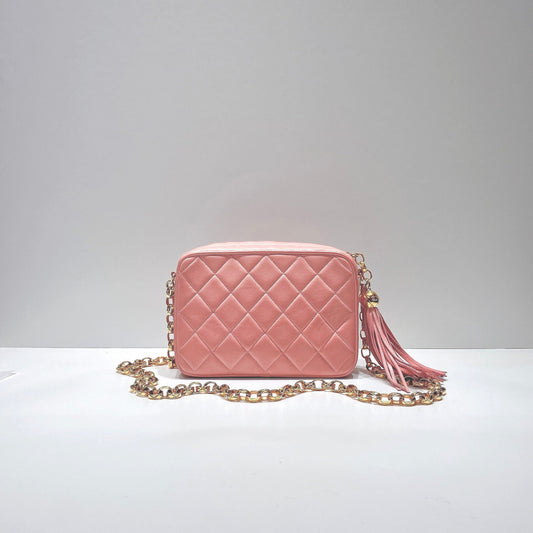 No.3529-Chanel Vintage Lambskin Turn-Lock Camera Bag