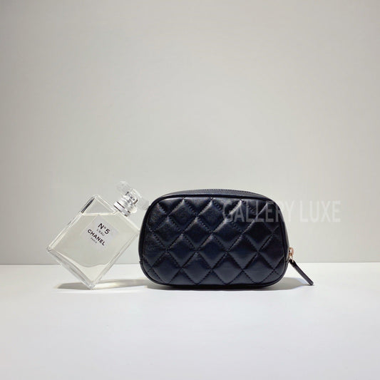 No.3209-Chanel Lambskin Small Cosmetic Pouch (Unused / 未使用品)