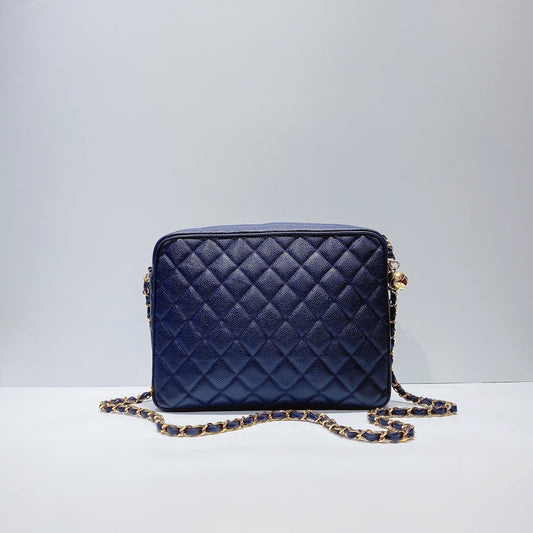 No.3551-Chanel Vintage Large Caviar Camera Bag