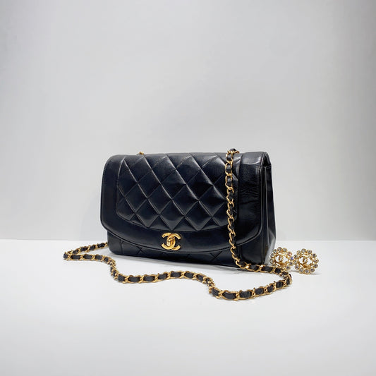 No.2606-Chanel Vintage Lambskin Diana Bag 25cm