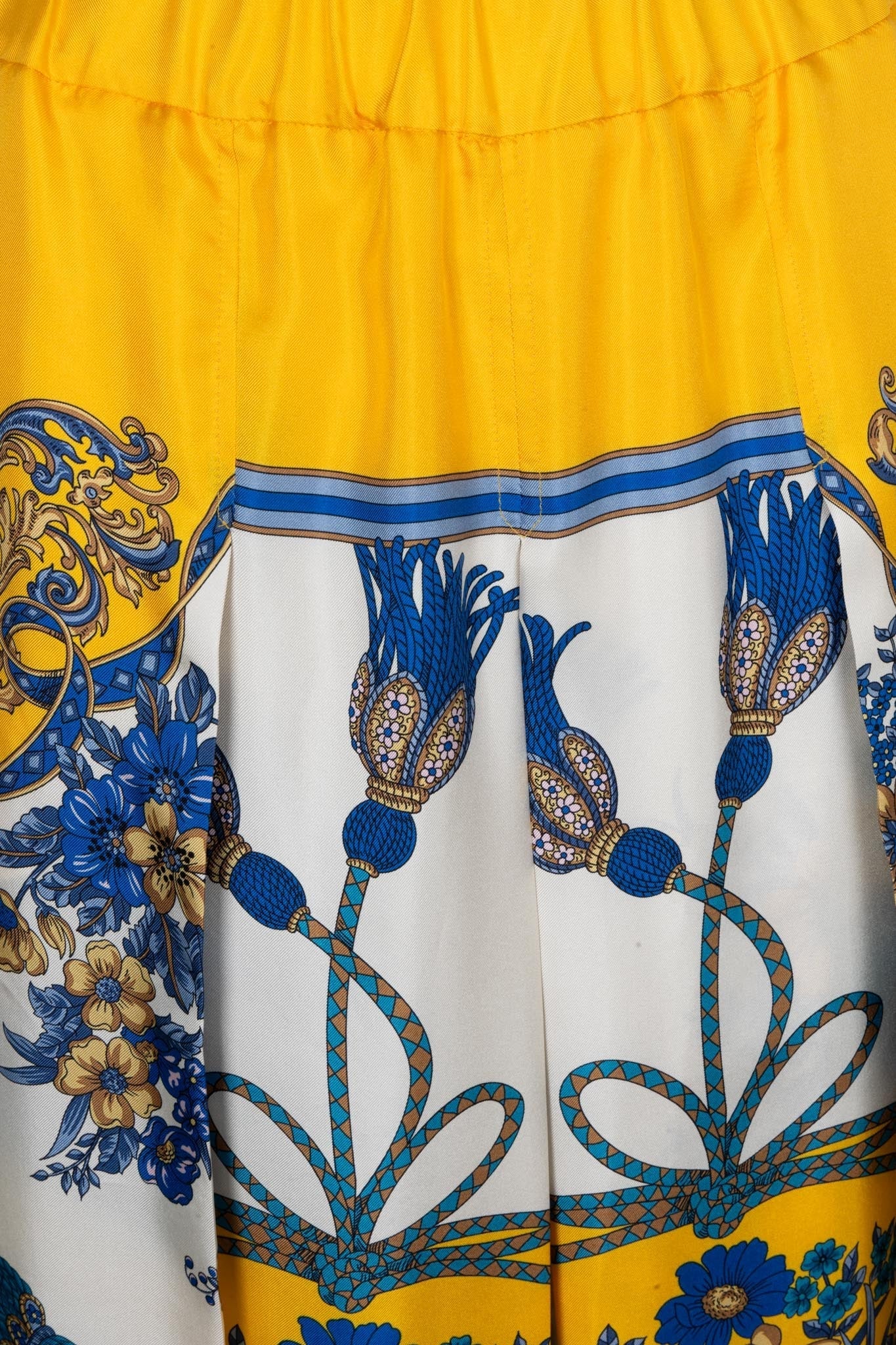 Luxury Gucci Trending 2025 Floral Pants Silk Yellow Blue White