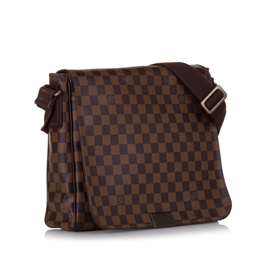 Louis Vuitton Damier Ebene District PM (SHG-35160)