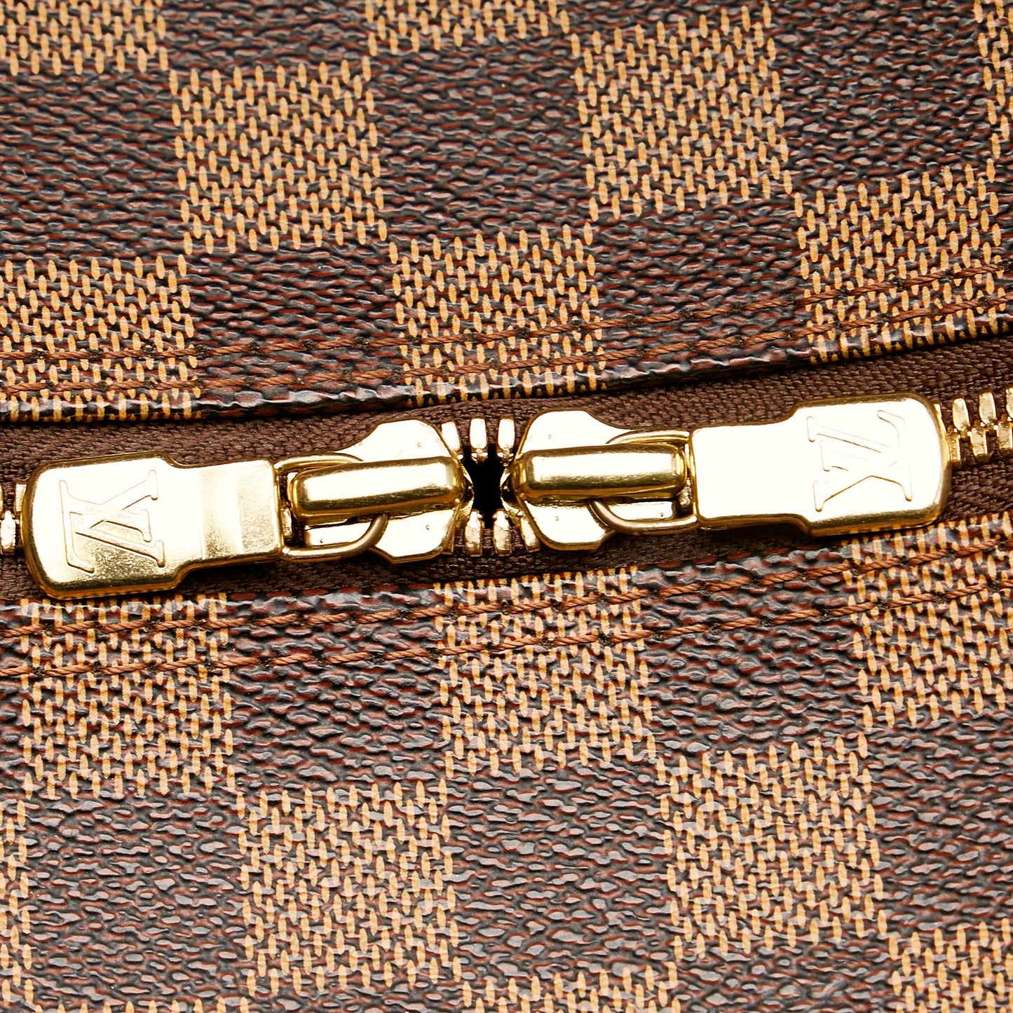 Louis Vuitton Damier Ebene Naviglio (SHG-29808)