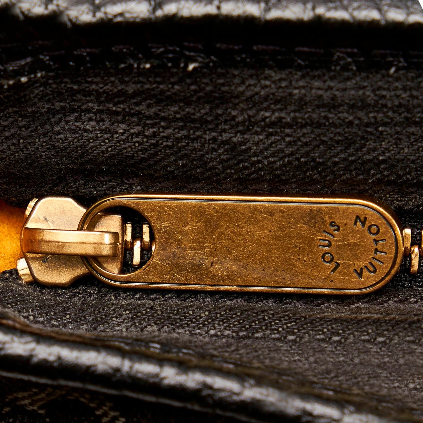 Louis Vuitton Denim Neo Cabby MM (SHG-34630)