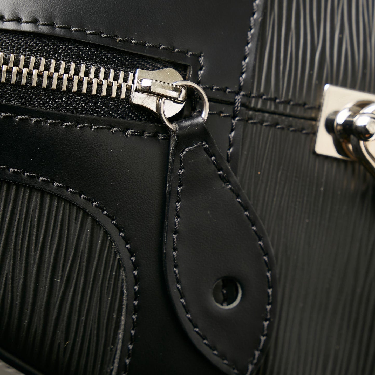 Louis Vuitton Epi Bowling Montaigne GM (SHG-28950)