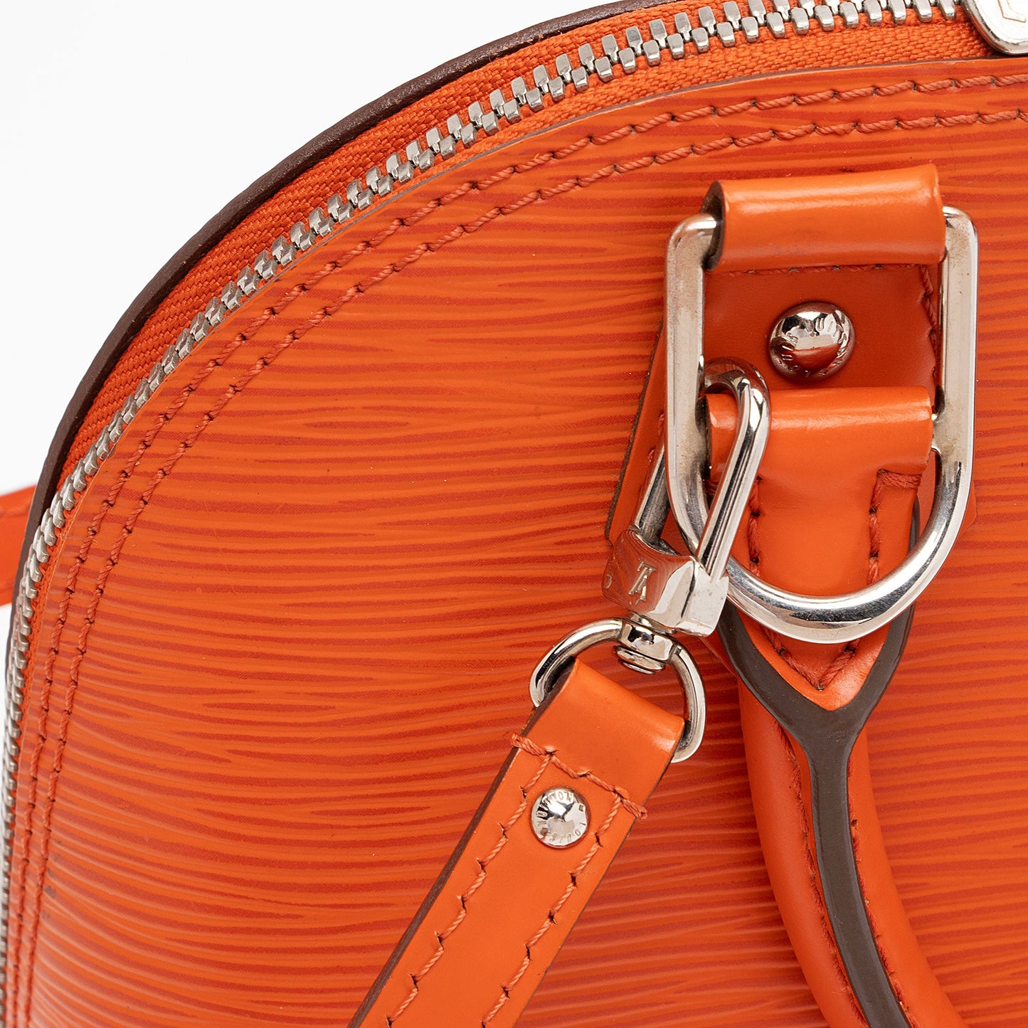 Louis Vuitton Epi Leather Alma BB Satchel (SHF-xf5Aoa)