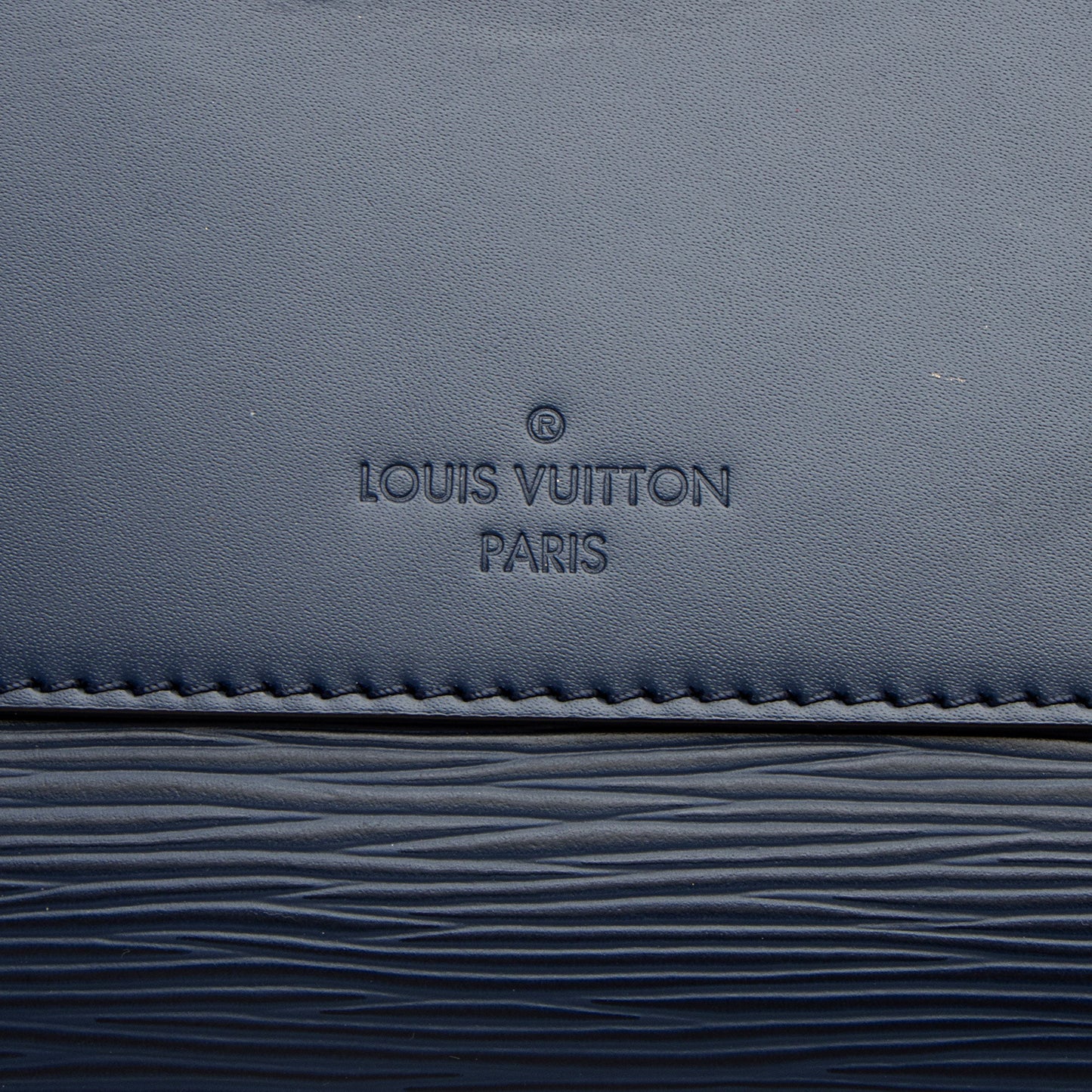 Louis Vuitton Epi Leather Kleber PM Tote (SHF-2hUF3o)