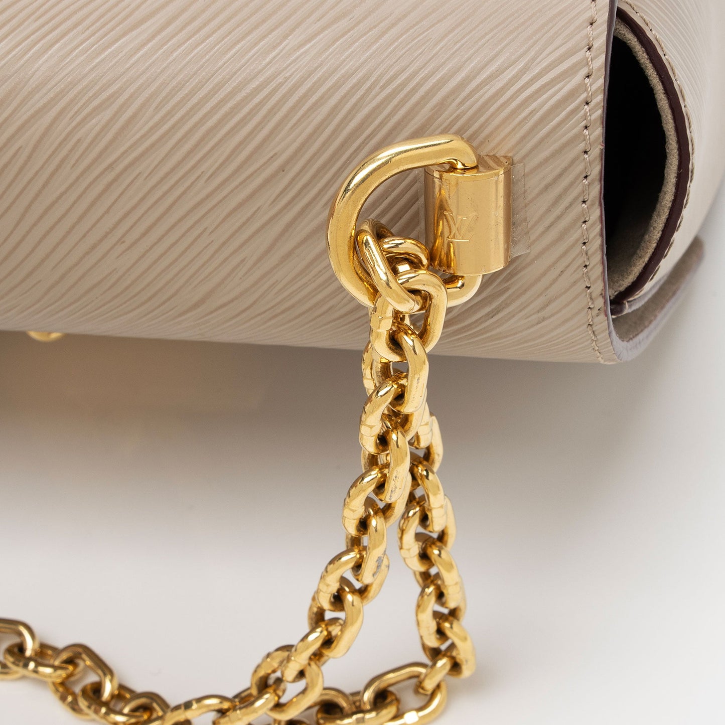 Louis Vuitton Epi Leather Twist MM Shoulder Bag (SHF-jv0LGT)