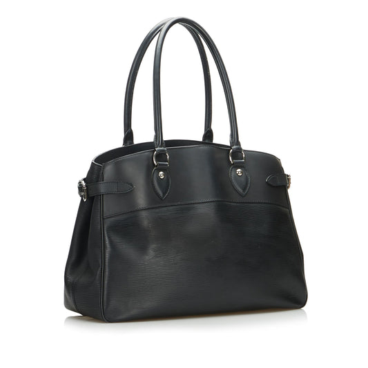 Louis Vuitton Epi Passy PM (SHG-FzmJyC)