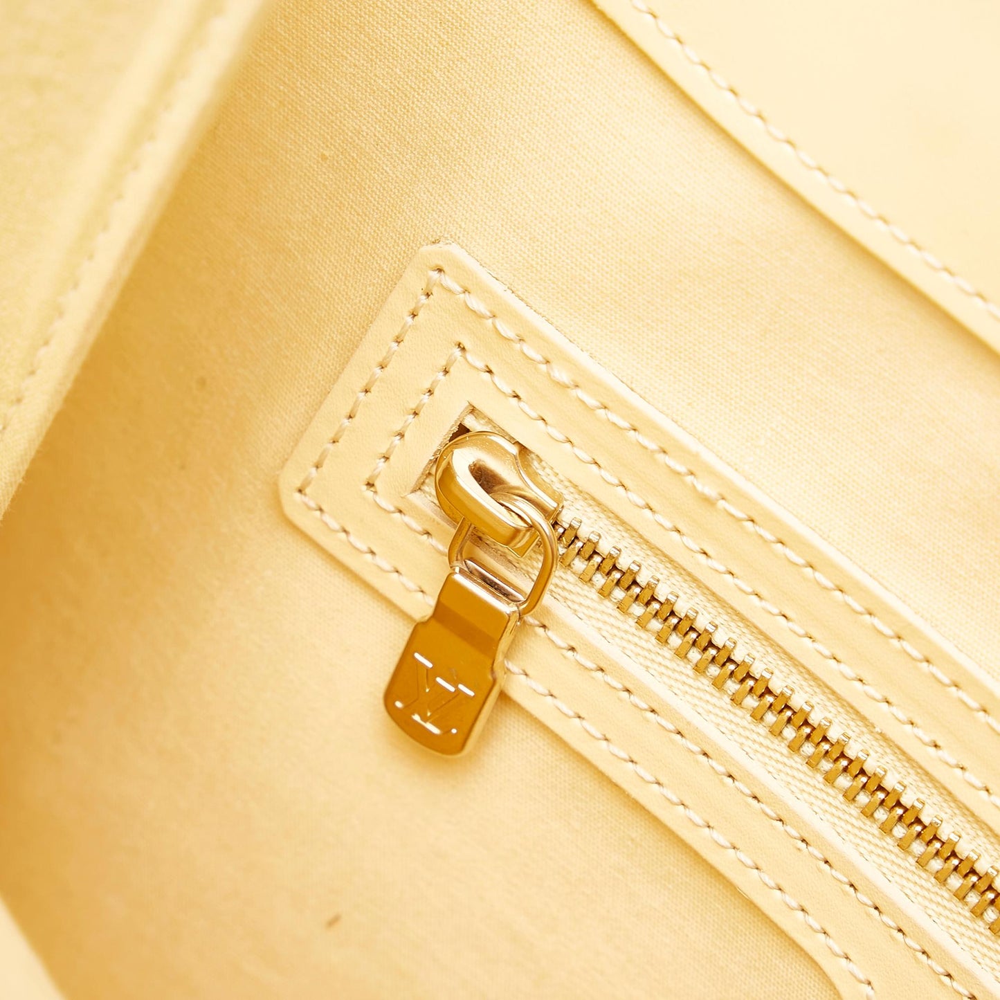 Louis Vuitton Epi Saint Tropez (SHG-34351)