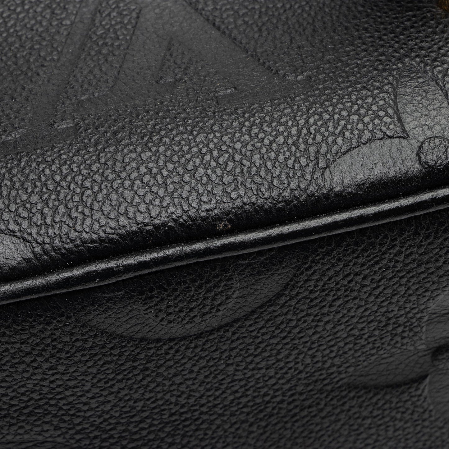Louis Vuitton Giant Monogram Empreinte Vanity PM Shoulder Bag (SHF-UzuWuw)