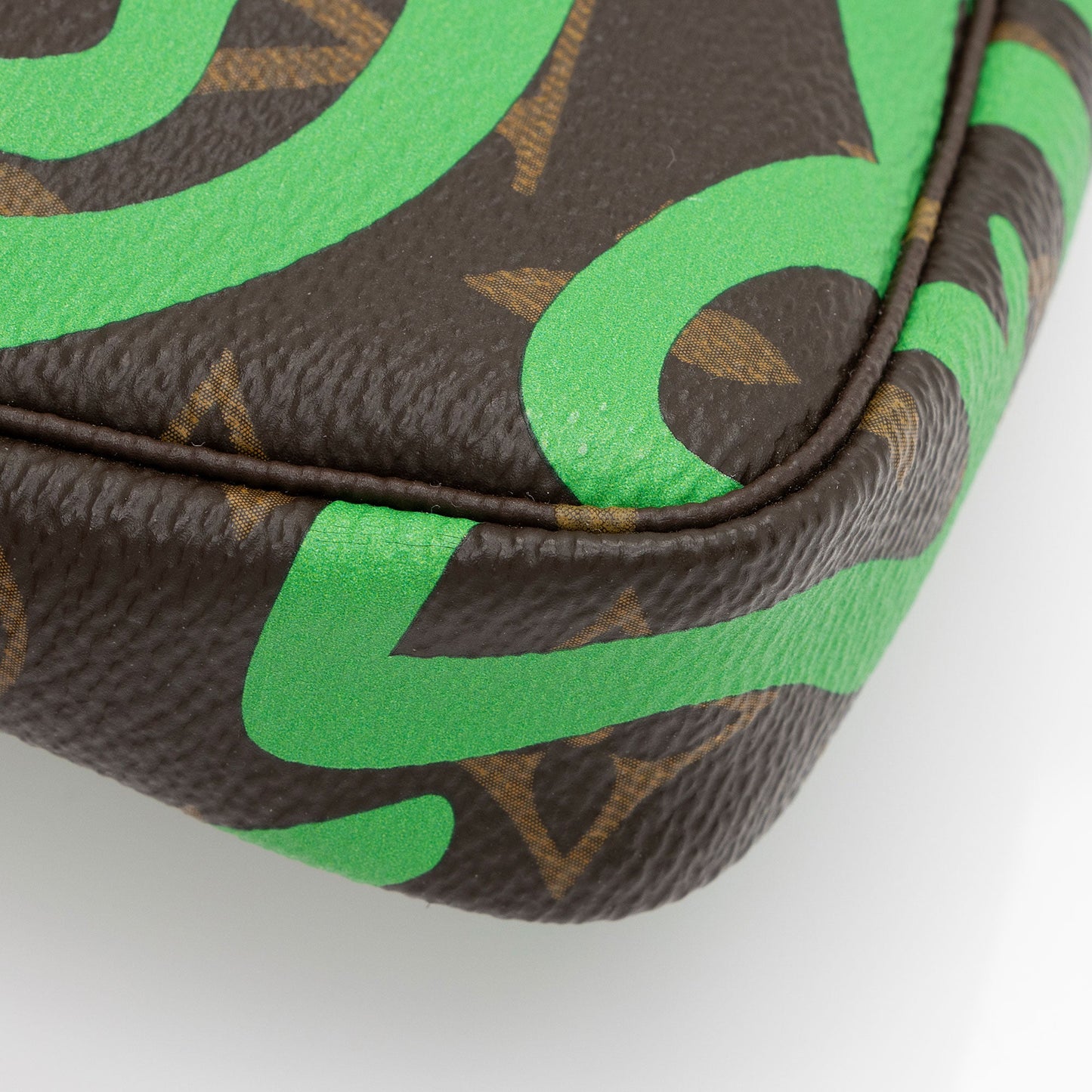 Louis Vuitton Limited Edition Monogram Canvas Tahitienne Hawaii Mini Pochette Accessoires (SHF-zIuDV5)