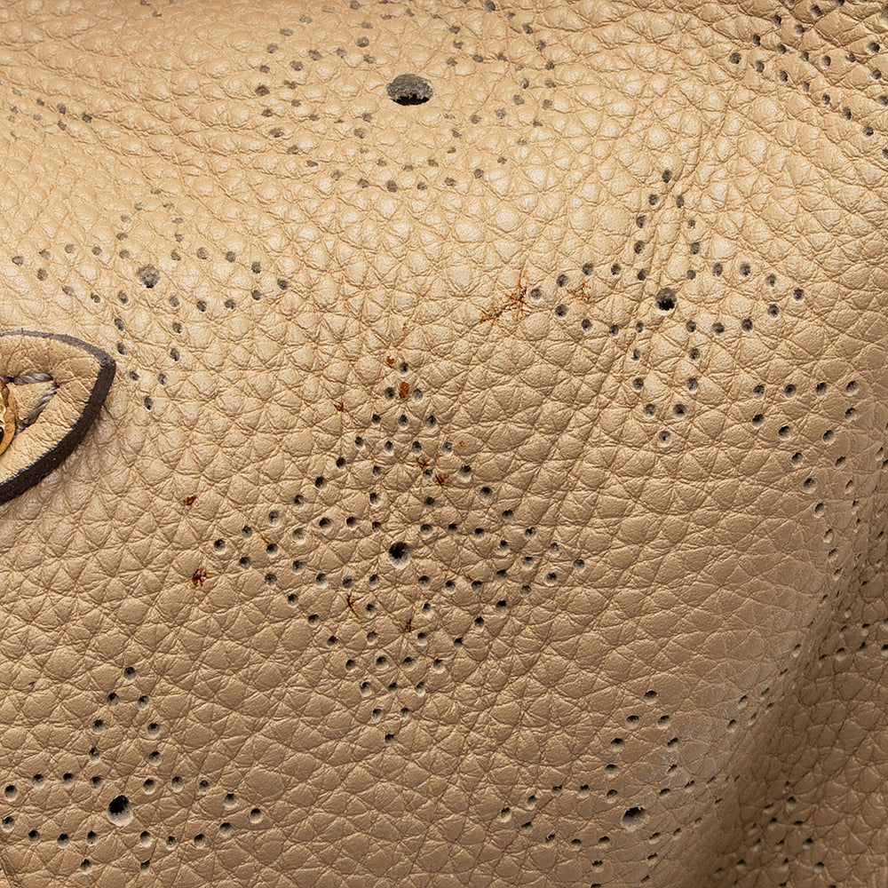 Louis Vuitton Mahina Leather L Hobo (SHF-19845)