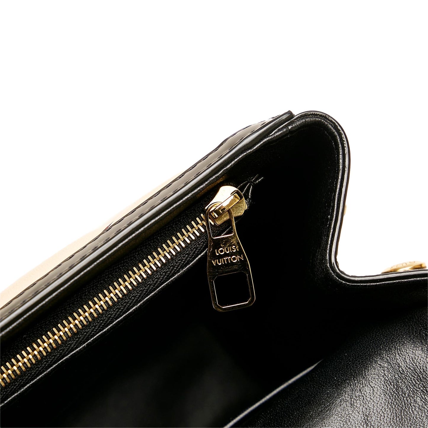 Louis Vuitton Malletage Pochette Flap Bag (SHG-RBILl4)
