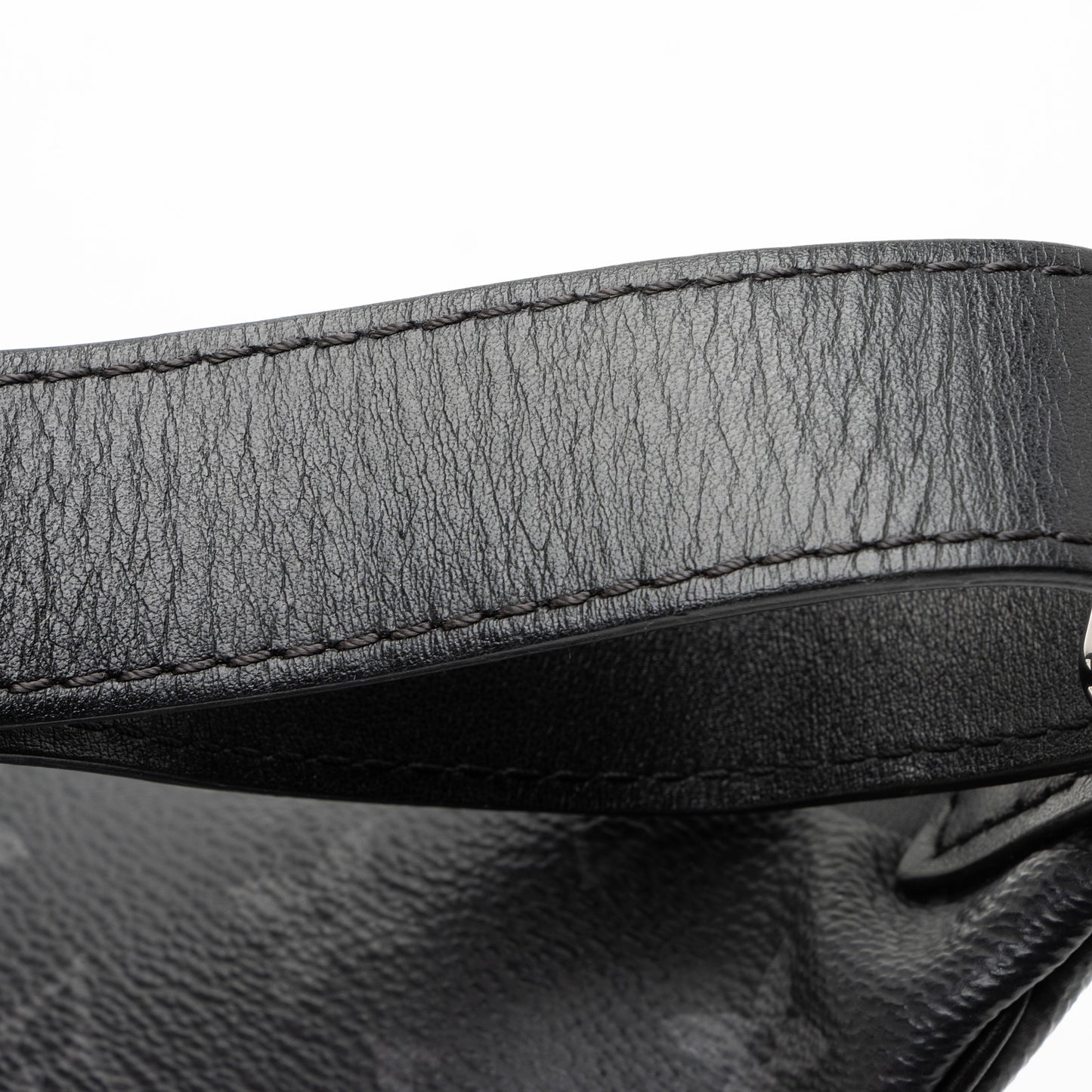 Louis Vuitton Monogram Eclipse Discovery MM Bumbag