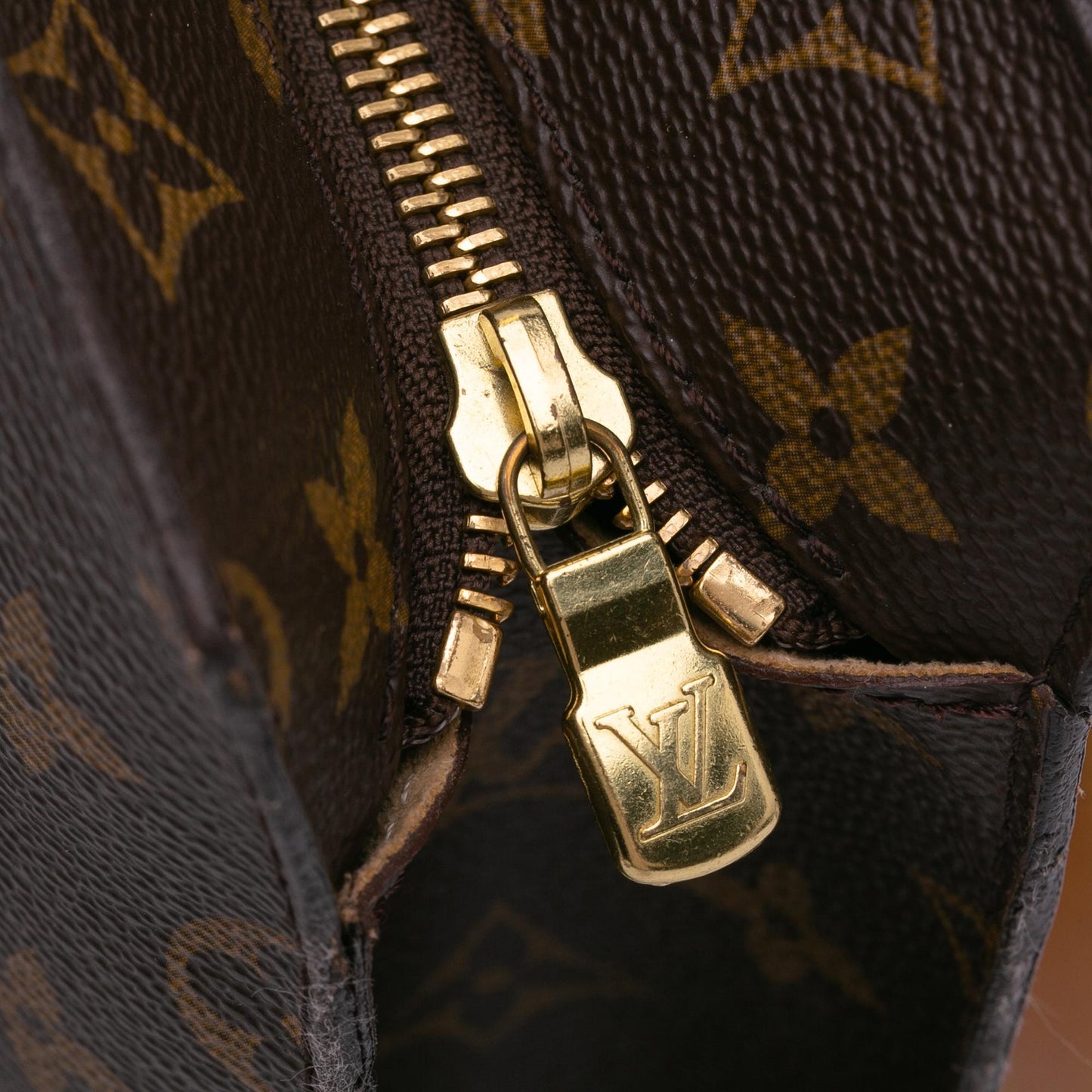 Louis Vuitton Monogram Babylone (SHG-e0fyKl)