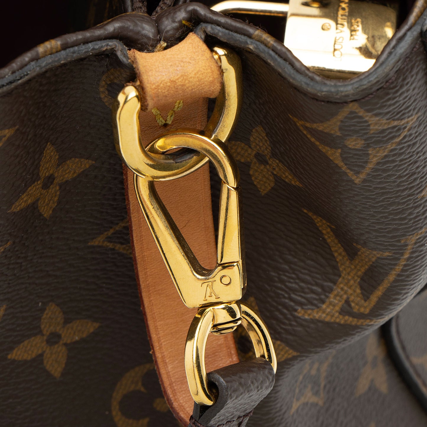 Louis Vuitton Monogram Canvas Montaigne BB Shoulder Bag (SHF-RztVM8)
